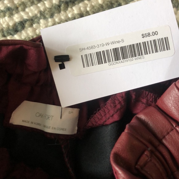 Oak + Fort faux leather shorts in burgundy - Picture 6 of 8